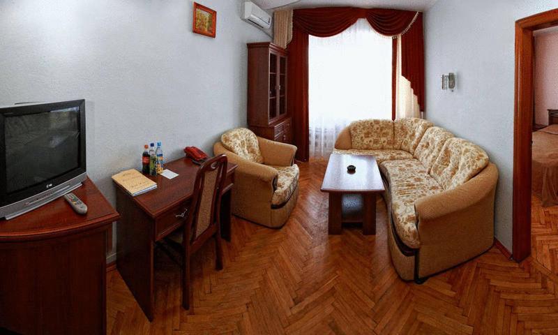 Kremin Hotel Kremenchuk Luaran gambar
