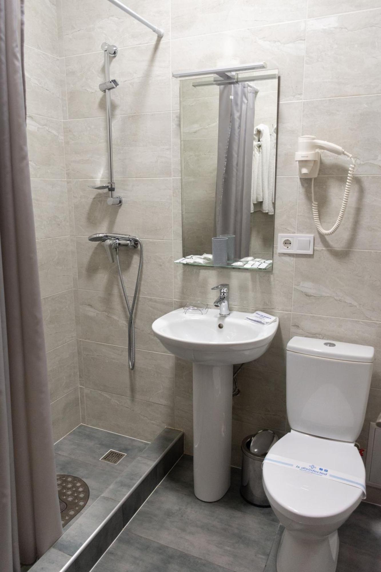 Kremin Hotel Kremenchuk Luaran gambar