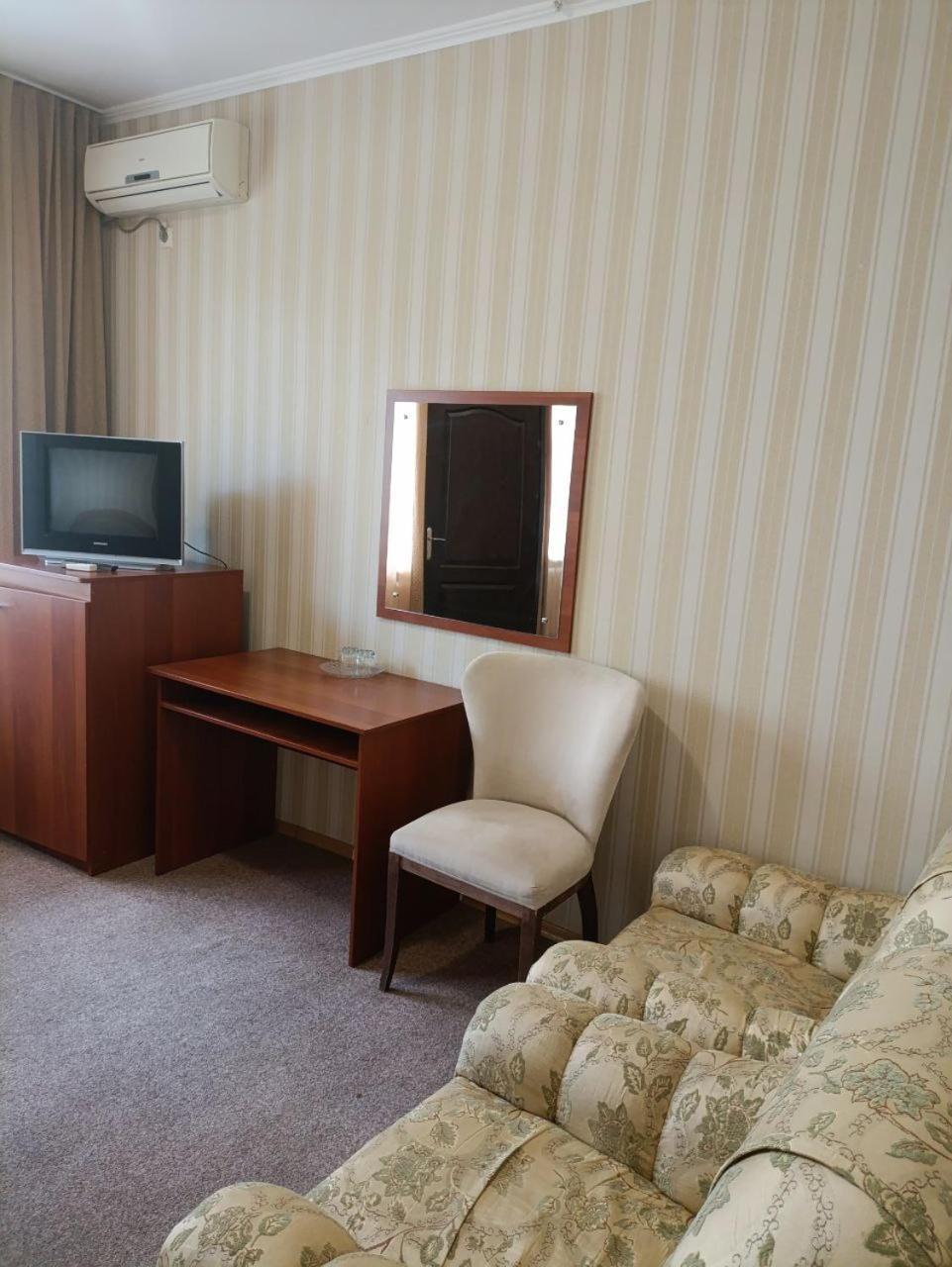 Kremin Hotel Kremenchuk Luaran gambar