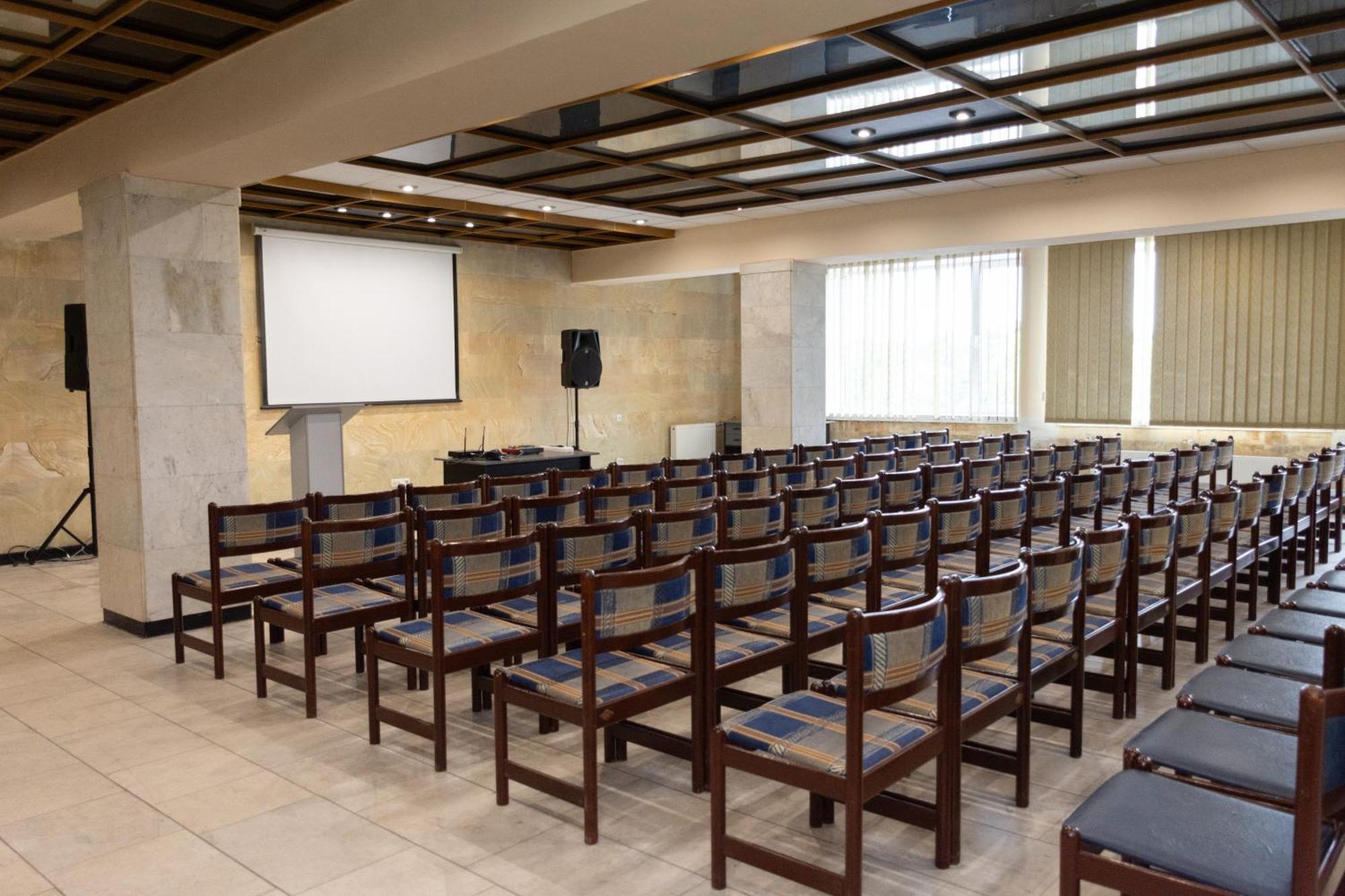 Kremin Hotel Kremenchuk Luaran gambar