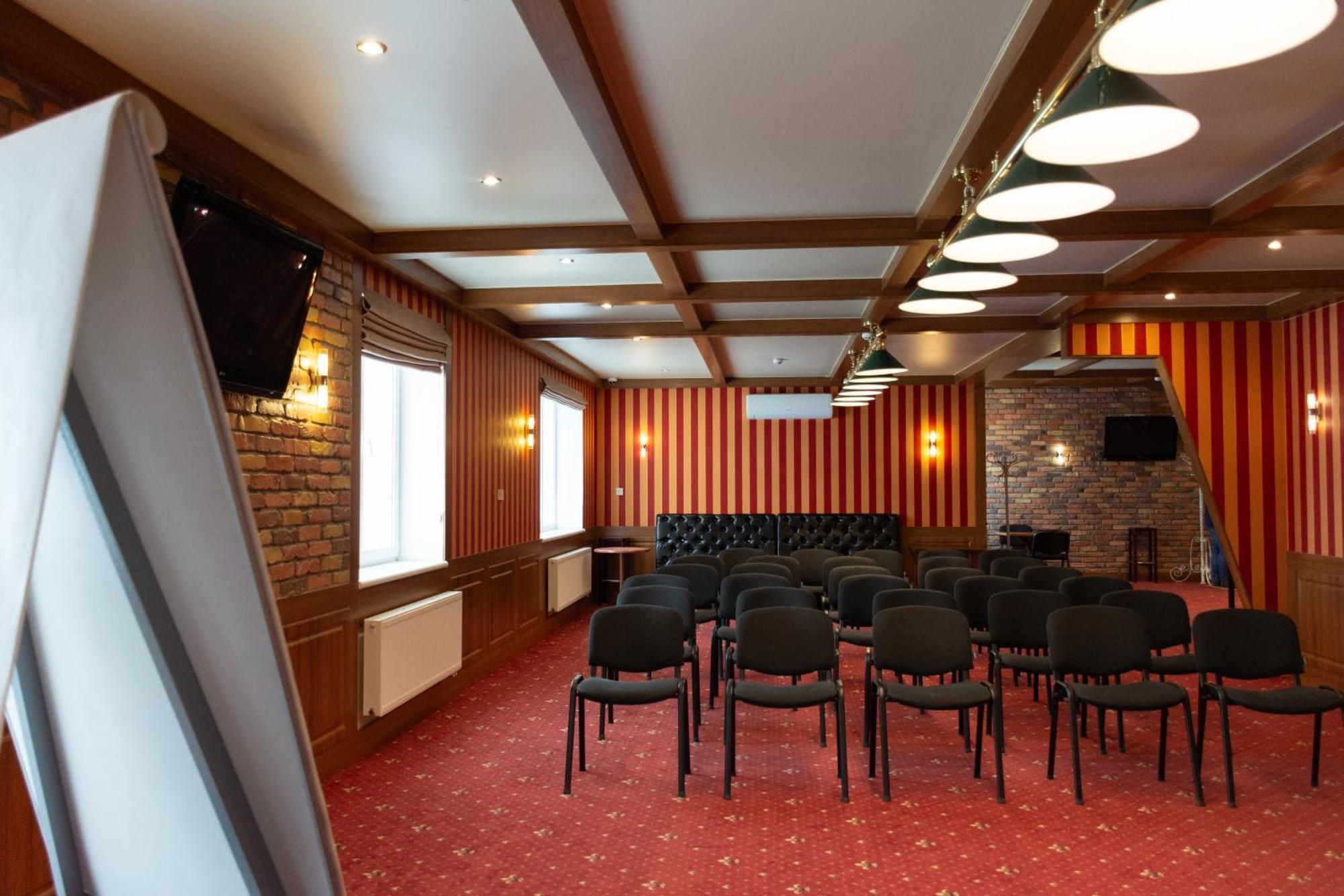 Kremin Hotel Kremenchuk Luaran gambar
