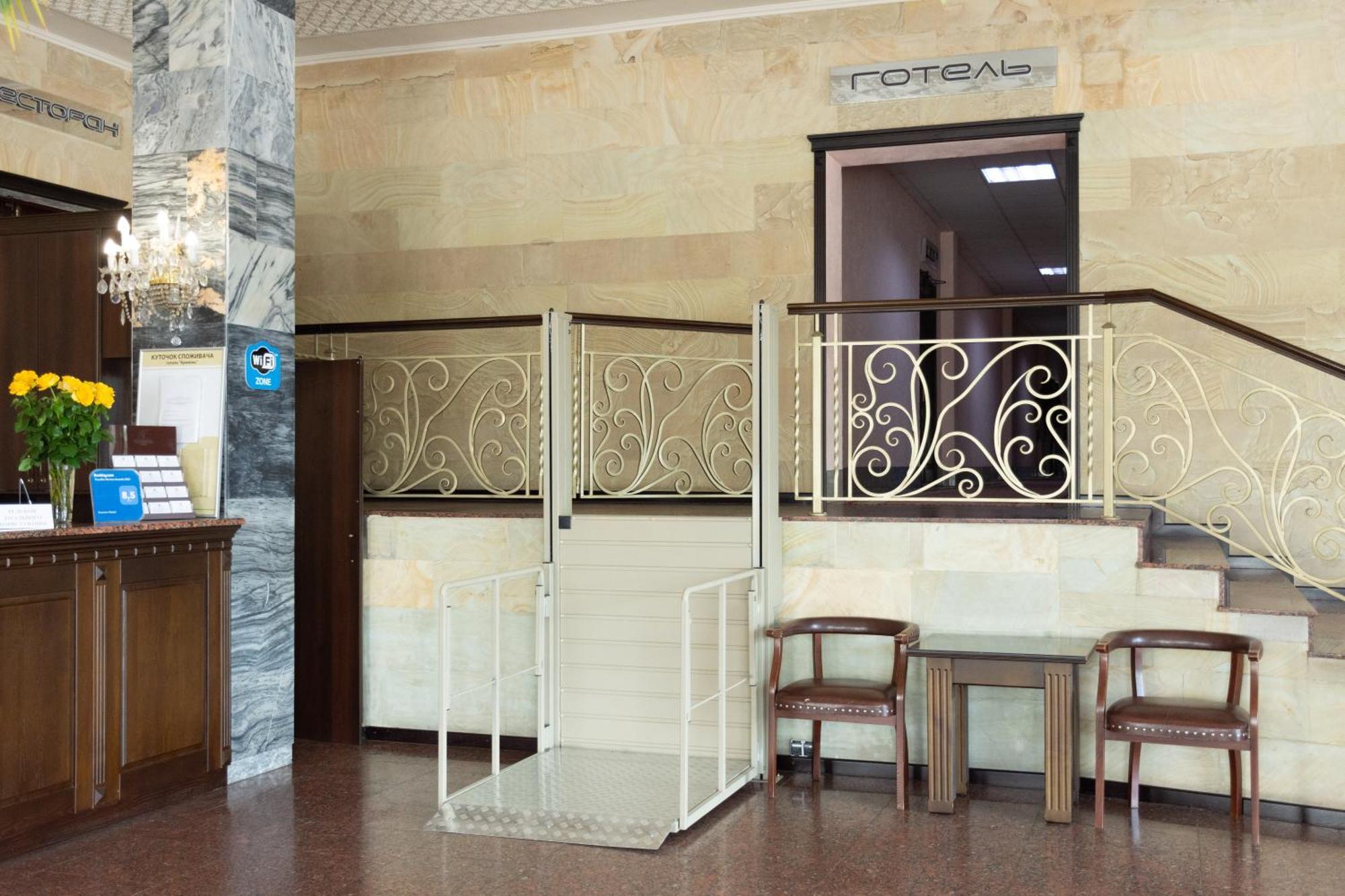 Kremin Hotel Kremenchuk Luaran gambar