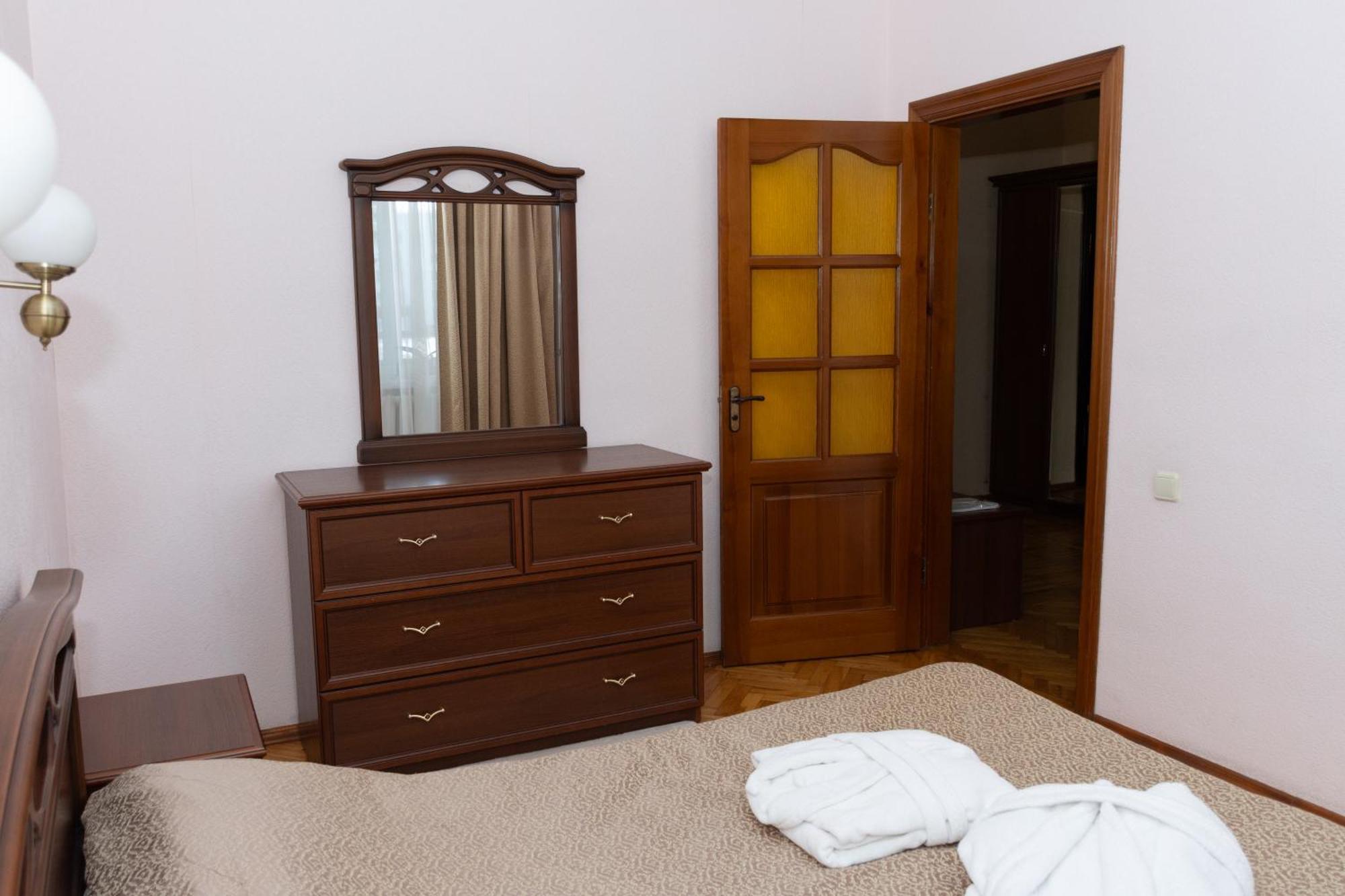 Kremin Hotel Kremenchuk Luaran gambar