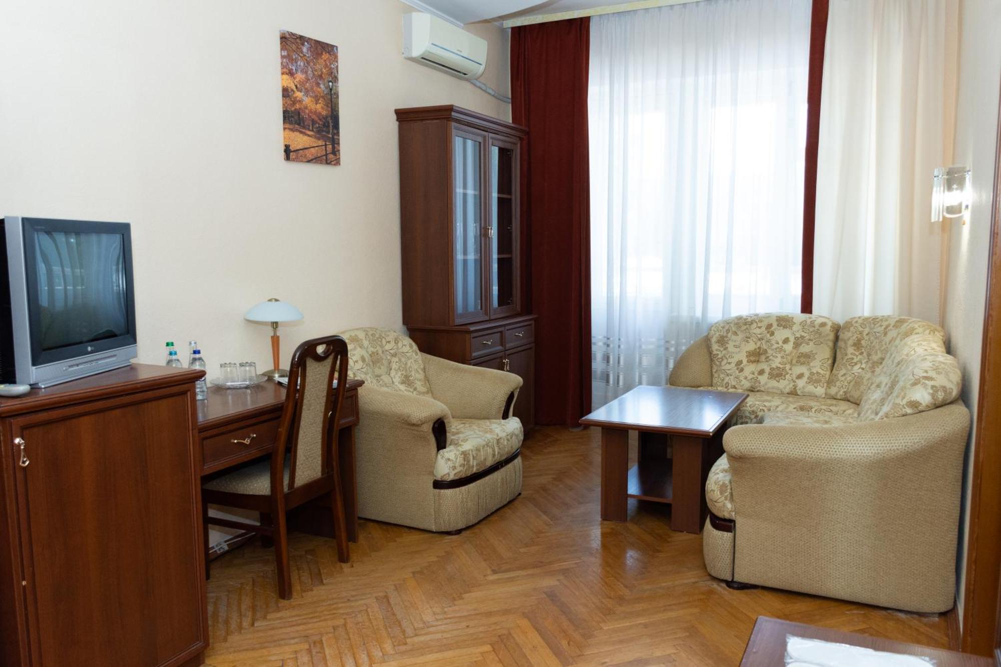 Kremin Hotel Kremenchuk Luaran gambar
