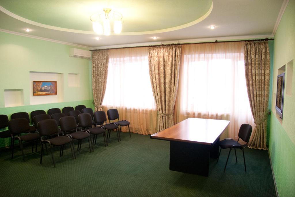 Kremin Hotel Kremenchuk Luaran gambar